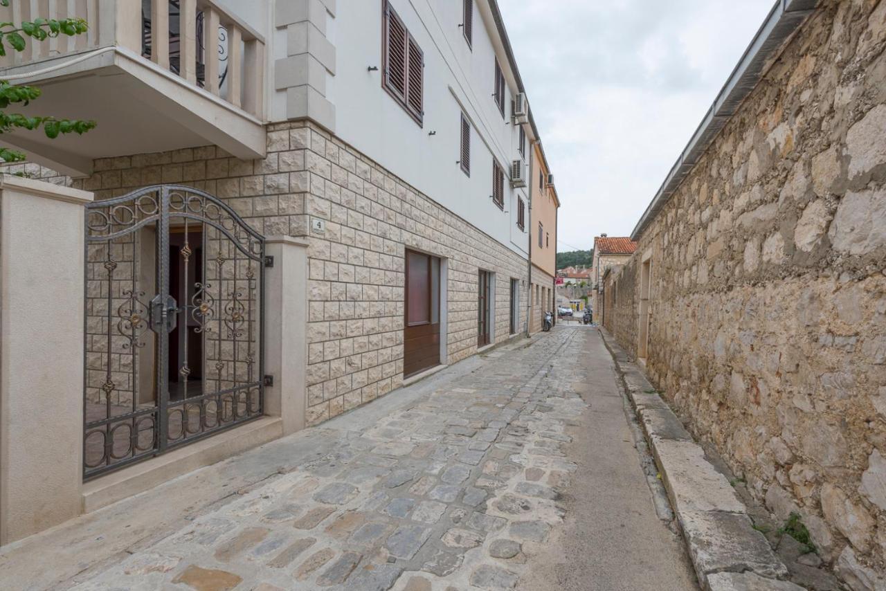 Historic Center Hvar Town- A Few Steps From The Main Square Exteriör bild